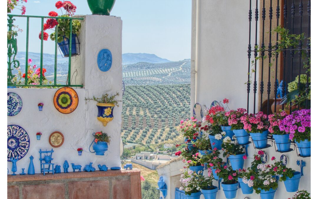 Patio de las Comedias de Iznájar. Un pequeño paraíso de la subbética